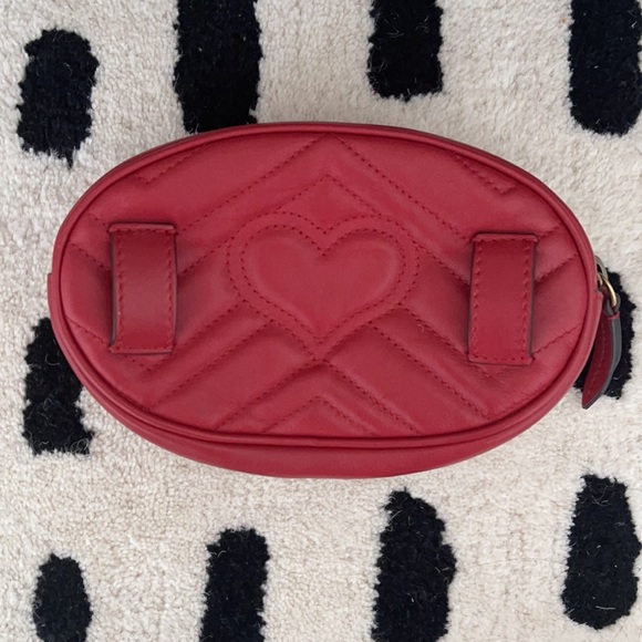 GG Marmont Matelassé Leather Belt Bag in Red - Picture 2 of 8